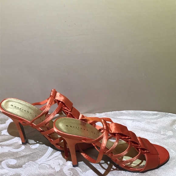 Heels - Picture 5 of 5